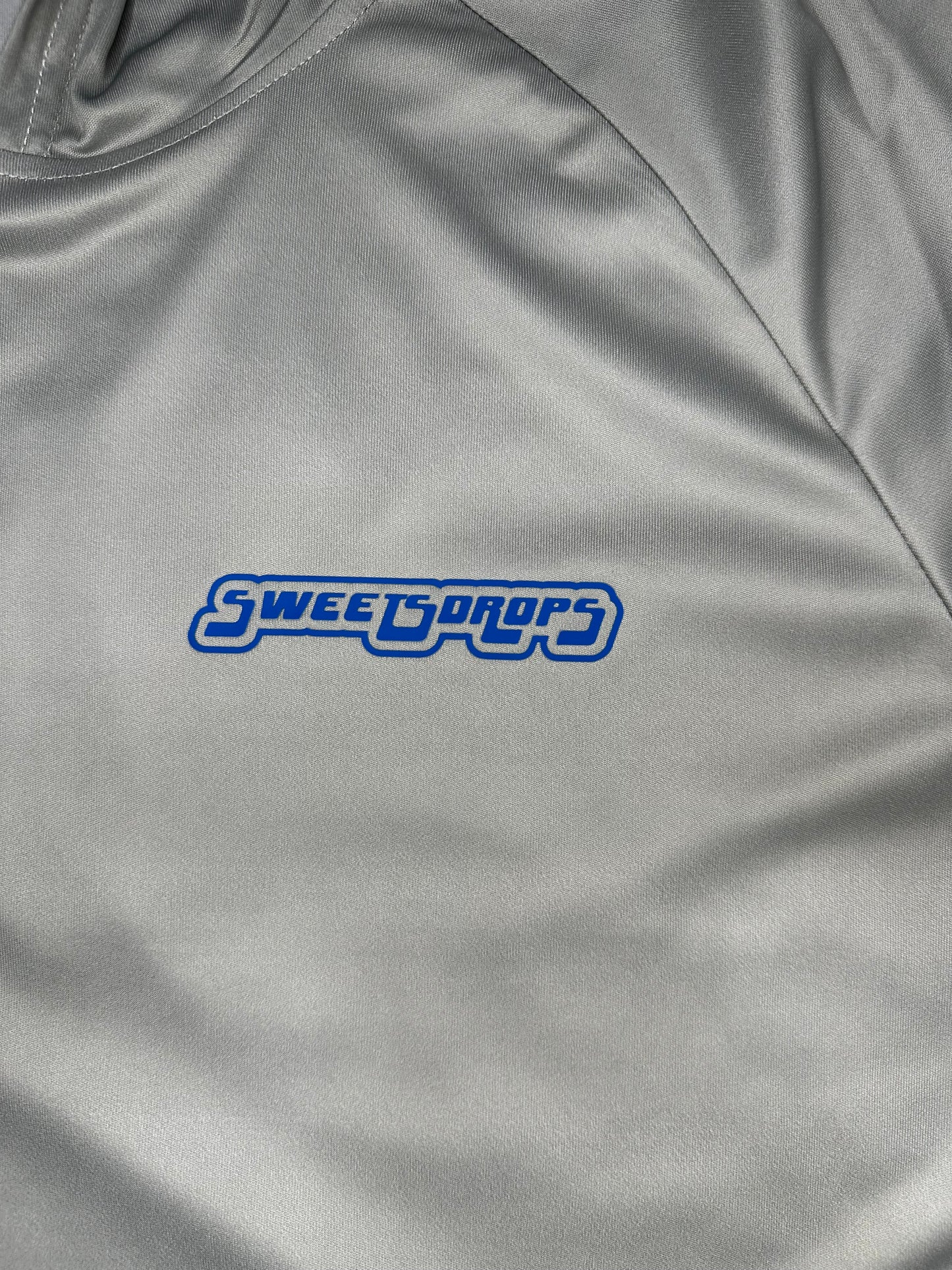 SWEETSDROPS RASHGUARD (SIDE LOGO)